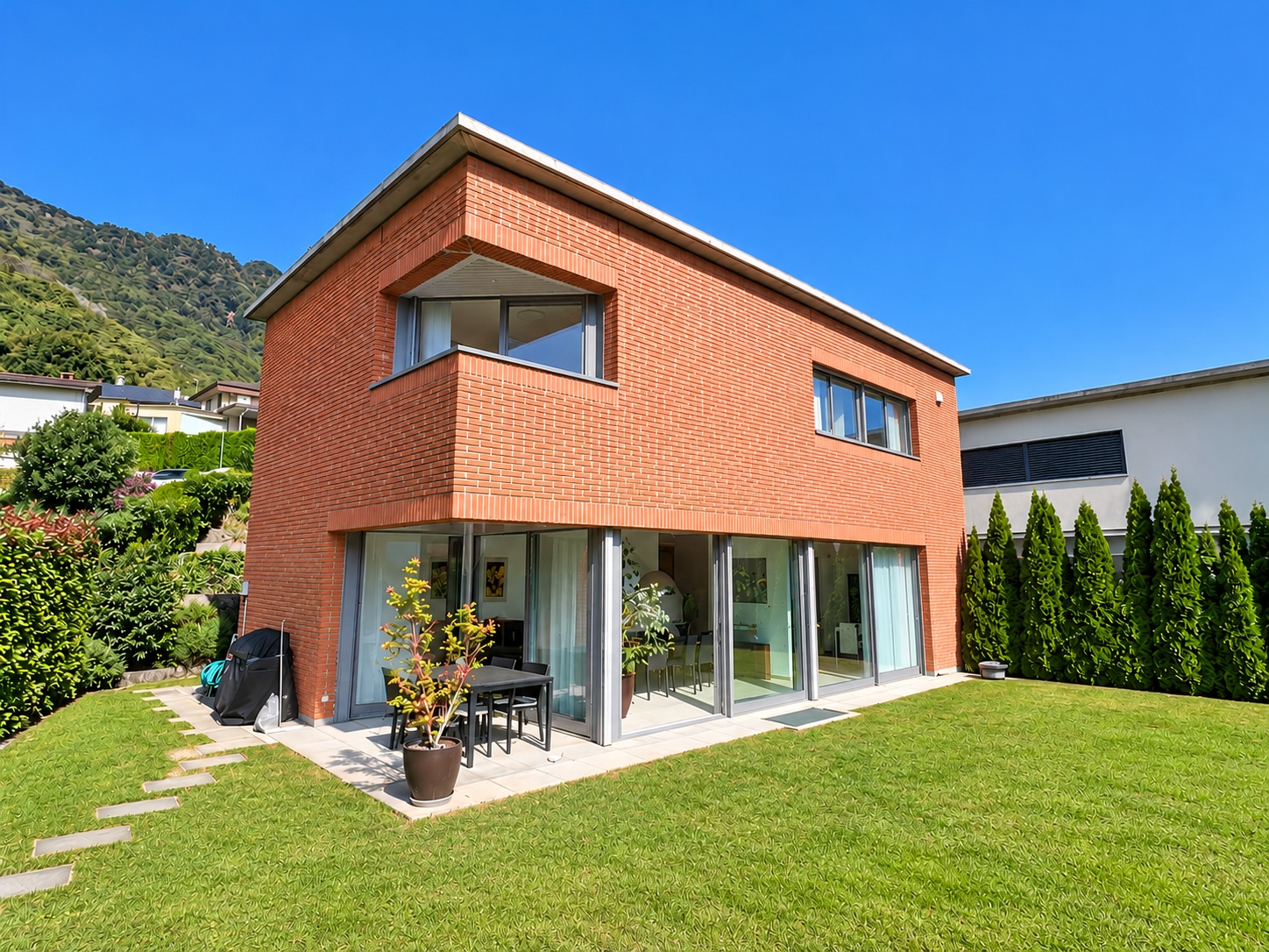 Bedano vendiamo incantevole casa unifamiliare di 6.5 locali