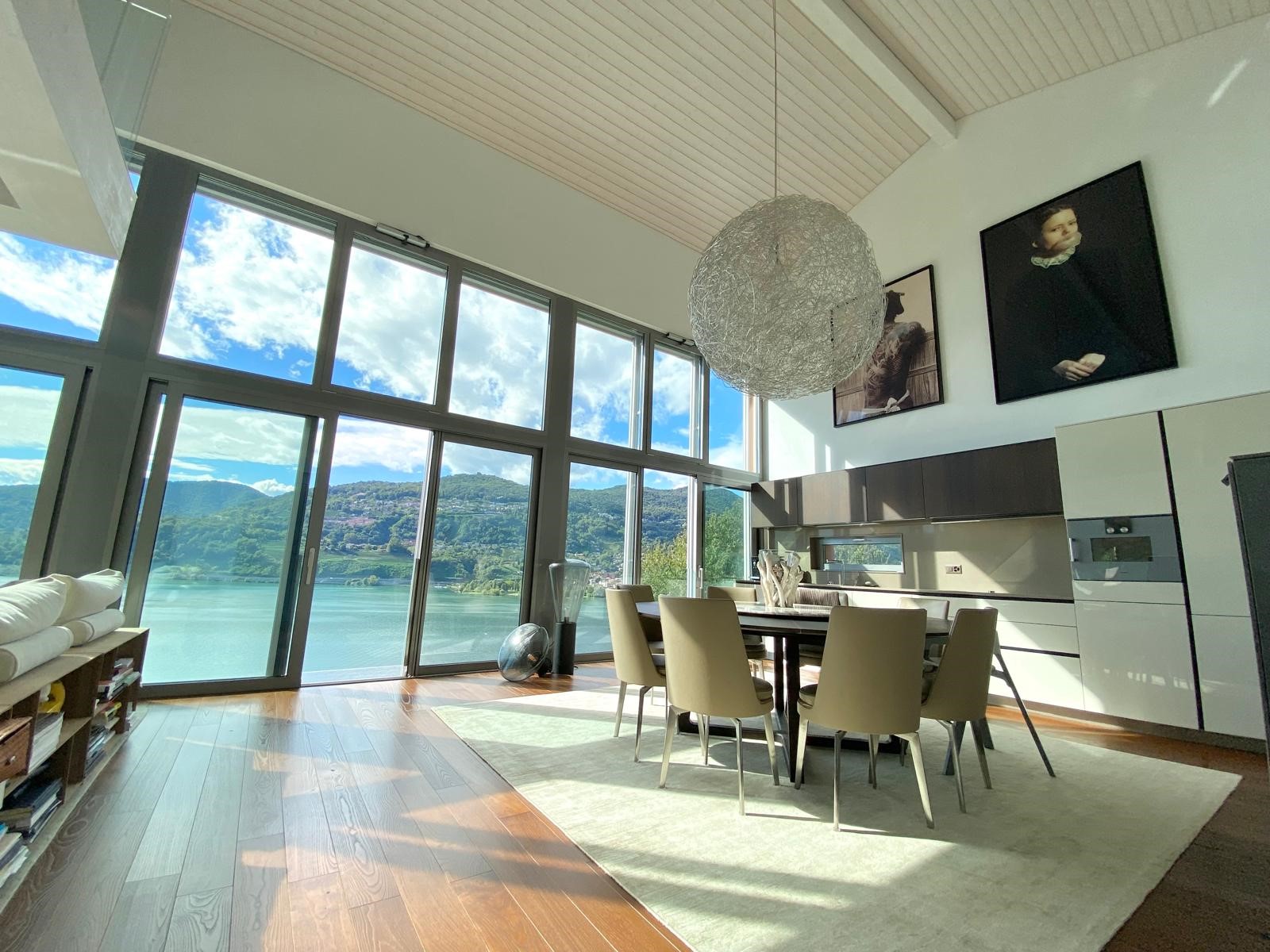 Montagnola - Moderna Residenza con Vista Incantevole e Privacy