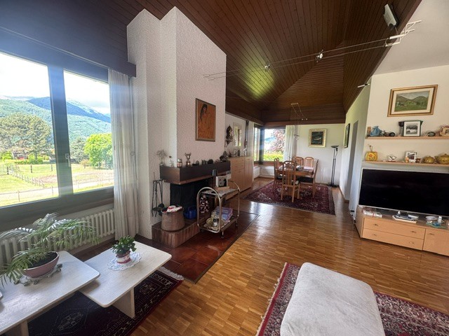 Lugano/Breganzona ampia casa unifamiliare in posizione tranquilla
