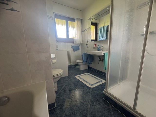 Lugano/Breganzona ampia casa unifamiliare in posizione tranquilla