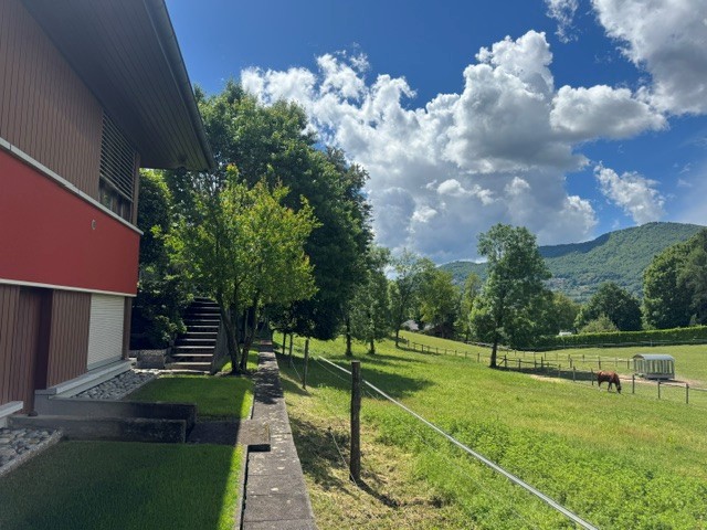 Lugano/Breganzona ampia casa unifamiliare in posizione tranquilla